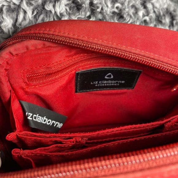 VINTAGE Red LIZ CLAIBORNE Crossbody Purse - Picture 3 of 6